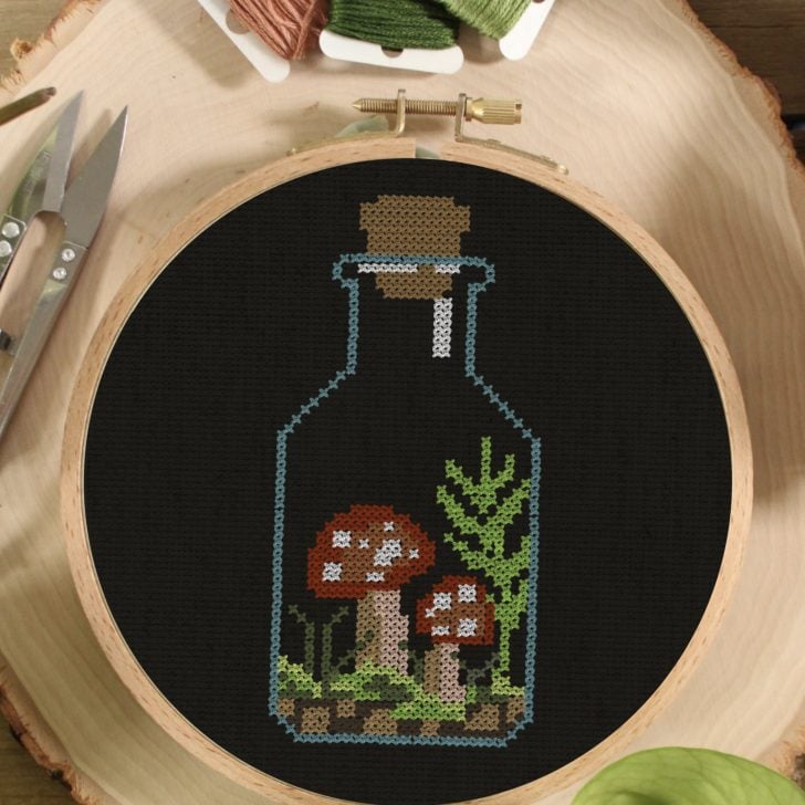 Embroidery vs Cross Stitch What's the Difference? Crewel Ghoul