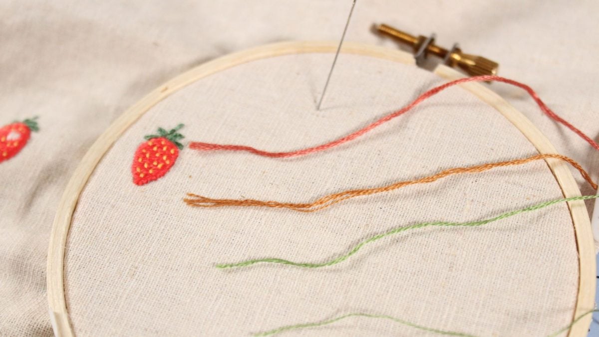 How Many Strands Of Embroidery Floss To Use [Take The Quiz!] Crewel Ghoul