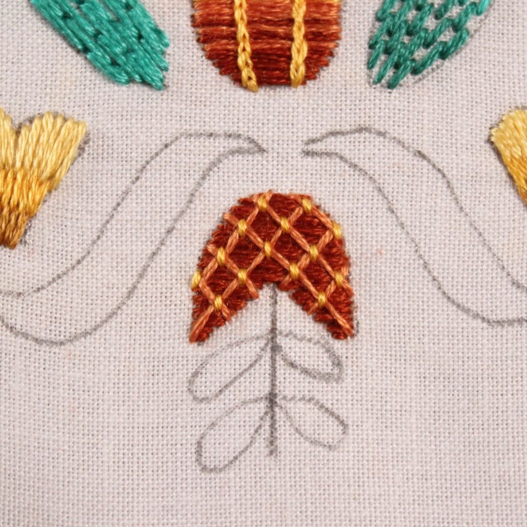 laid work filling in a flower shape