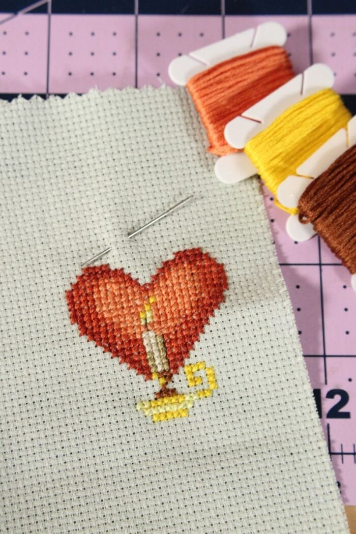 Heart and Candle Mini Cross Stitch Pattern - Image 2