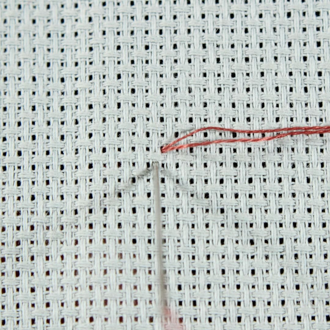 how to make a vertical half stitch step 1