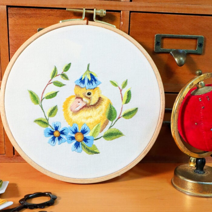 Floral Duckling Thread Painting Embroidery Pattern - Image 4